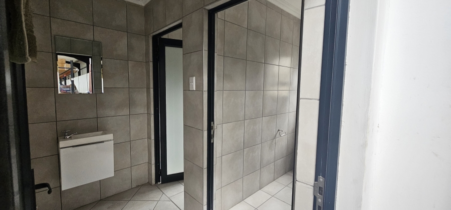 To Let commercial Property for Rent in Meisies Halt Eastern Cape